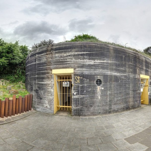 De personeelsbunker type 502 aan de Duinweg.