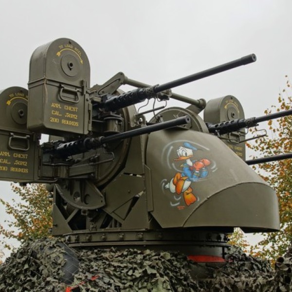 Hier de uitvoering met een viervoudige .50 mitrailleur.