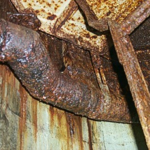 Detail van de luchtbehandeling en trapje.