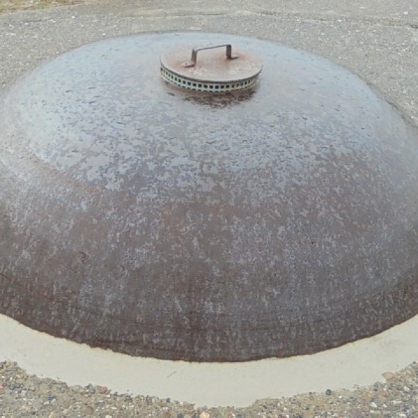 Er wordt ook wat gedaan aan de vochtregulatie in de bunker. Het ventilatiegat zal worden gesloten.